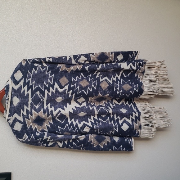 🌟Host Pick🌟 NWT Lucky Brand women's Aztec style long sleeve cardigan - Picture 6 of 10